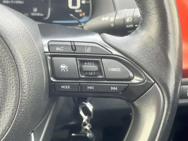 トヨタ アクア Z 島根県 2023(令5)年 6万km プラチナホワイトパールマイカ 純正１０．５型ナビ　/Ｂｌｕｅｔｏｏｔｈ接続　/全方位／バックカメラ　/ＥＴＣ　/ミラー一体型前後ドライブレコーダー　/クルーズコントロール　/ブラインドスポットモニター　/ヘッドアップディスプレイ　/パーキングアシスト/前後コーナーセンサー　/運転席パワーシート/前席シートヒーター　/ステアリングヒーター/オートハイビーム／ライト　/純正ＬＥＤヘッドライト　/純正１５インチアルミホイール/純正フロアマット