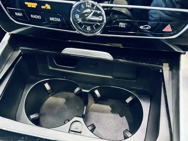 メルセデス・ベンツ ゲレンデヴァーゲン Ｇ４００ｄ AMGライン 大阪府 2022(令4)年 1.1万km 白 サンルーフ/Burmeste/レーダーセーフティ/純正ナビ/TV/360度カメラ/applecarplay/ACC/純正20インチAW/LEDヘッドライト/アンビエントライト/ブラインドスポット/クリアランスソナー/黒革/メモリ付きパワーシート/シートヒーター/パドルシフト/ETC/ドラレコ