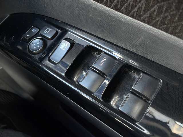 日産 ルークス ハイウェイスター ターボ 広島県 2010(平22)年 6.9万km スノーパールホワイト 禁煙車/ターボ/社外ディスプレイオーディオ（ATOTO）/・USB/AppleCarPlay/AndroidAuto/Bluetooth/SD/バックカメラ/両側パワースライドドア/革巻きステアリング/オートライト/電動格納ウィンカーミラー/HIDヘッドライト/フォグランプ/スマートキー/プッシュスタート/スペアキー/純正ドアバイザー/純正フロアマット/W+サイドエアバック/社外15インチアルミホイール