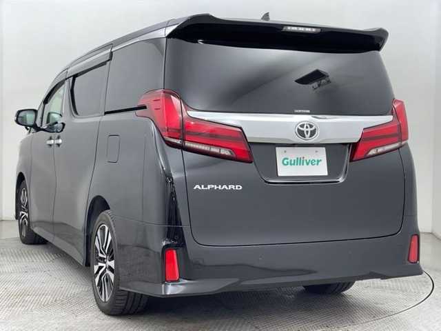 トヨタ アルファード S Cパッケージ 道央・札幌 2018(平30)年 5.9万km ブラック ・４WD/・純正SDナビゲーション/　CD/DVD/フルセグ/BT/USB/HDMI/・純正フリップダウンモニター/・純正ビルトインETC2.0/・両側パワースライドドア/・プリクラッシュセーフティ/・横滑り防止装置/・レーダークルーズコントロール/・レーンキープアシスト/・前後コーナーセンサー/・前席シートヒーター/ベンチレーション/・前席パワーシート（D席メモリー付き）/・レザーシート/・オートライト/・オートマチックハイビーム/・LEDヘッドライト/・フロントフォグライト/・MTモード付AT/・スマートキー/・プッシュスタート/・スペアキー1本/・純正フロアマット/・純正AW１８インチ/・カーテンエアバッグ/・取説有