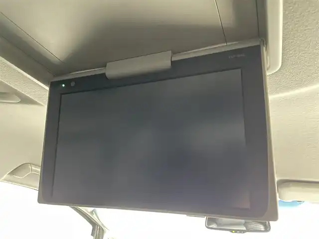 トヨタ アルファード S Cパッケージ 道央・札幌 2018(平30)年 5.9万km ブラック ・４WD/・純正SDナビゲーション/　CD/DVD/フルセグ/BT/USB/HDMI/・純正フリップダウンモニター/・純正ビルトインETC2.0/・両側パワースライドドア/・プリクラッシュセーフティ/・横滑り防止装置/・レーダークルーズコントロール/・レーンキープアシスト/・前後コーナーセンサー/・前席シートヒーター/ベンチレーション/・前席パワーシート（D席メモリー付き）/・レザーシート/・オートライト/・オートマチックハイビーム/・LEDヘッドライト/・フロントフォグライト/・MTモード付AT/・スマートキー/・プッシュスタート/・スペアキー1本/・純正フロアマット/・純正AW１８インチ/・カーテンエアバッグ/・取説有