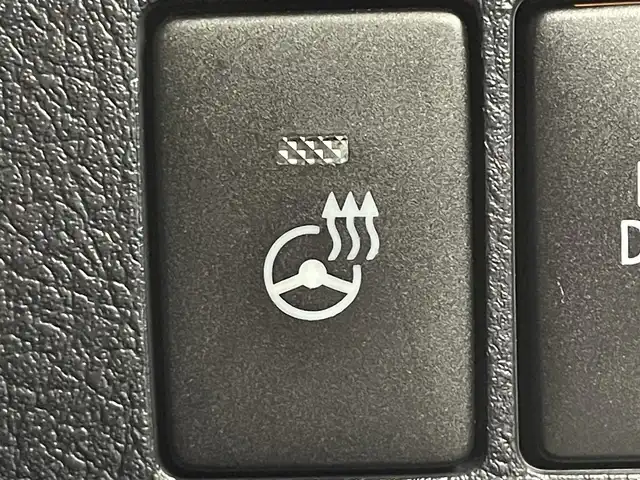 トヨタ アルファード S Cパッケージ 道央・札幌 2018(平30)年 5.9万km ブラック ・４WD/・純正SDナビゲーション/　CD/DVD/フルセグ/BT/USB/HDMI/・純正フリップダウンモニター/・純正ビルトインETC2.0/・両側パワースライドドア/・プリクラッシュセーフティ/・横滑り防止装置/・レーダークルーズコントロール/・レーンキープアシスト/・前後コーナーセンサー/・前席シートヒーター/ベンチレーション/・前席パワーシート（D席メモリー付き）/・レザーシート/・オートライト/・オートマチックハイビーム/・LEDヘッドライト/・フロントフォグライト/・MTモード付AT/・スマートキー/・プッシュスタート/・スペアキー1本/・純正フロアマット/・純正AW１８インチ/・カーテンエアバッグ/・取説有