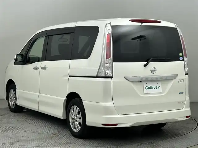 日産 セレナ ハイウェイスター 道央・札幌 2013(平25)年 8.3万km ブリリアントホワイトパール ・４WD/・純正メモリナビ/・フルセグTV/・CD/DVD/・Bluetooth/・パワースライドドア/・ETC/・クルーズコントロール/・プッシュスタート/・スマートキー/・純正エンジンスターター/・電格ミラー/・オートライト/・オートエアコン/・純正フロアマット/・純正ドアバイザー/・キセノンヘッドライト/・横滑り防止装置/・HIDヘッドライト/・フォグライト/・オートライト