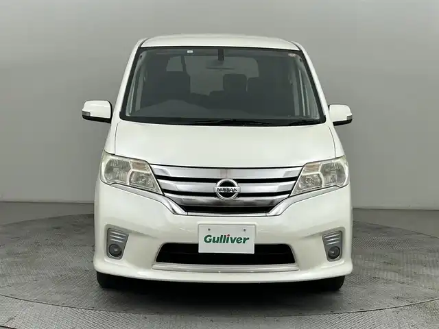 日産 セレナ ハイウェイスター 道央・札幌 2013(平25)年 8.3万km ブリリアントホワイトパール ・４WD/・純正メモリナビ/・フルセグTV/・CD/DVD/・Bluetooth/・パワースライドドア/・ETC/・クルーズコントロール/・プッシュスタート/・スマートキー/・純正エンジンスターター/・電格ミラー/・オートライト/・オートエアコン/・純正フロアマット/・純正ドアバイザー/・キセノンヘッドライト/・横滑り防止装置/・HIDヘッドライト/・フォグライト/・オートライト