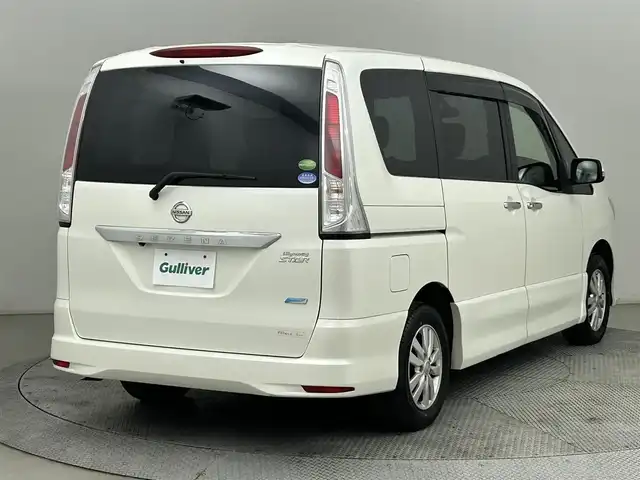 日産 セレナ ハイウェイスター 道央・札幌 2013(平25)年 8.3万km ブリリアントホワイトパール ・４WD/・純正メモリナビ/・フルセグTV/・CD/DVD/・Bluetooth/・パワースライドドア/・ETC/・クルーズコントロール/・プッシュスタート/・スマートキー/・純正エンジンスターター/・電格ミラー/・オートライト/・オートエアコン/・純正フロアマット/・純正ドアバイザー/・キセノンヘッドライト/・横滑り防止装置/・HIDヘッドライト/・フォグライト/・オートライト