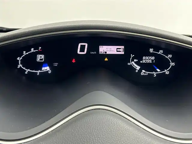 日産 セレナ ハイウェイスター 道央・札幌 2013(平25)年 8.3万km ブリリアントホワイトパール ・４WD/・純正メモリナビ/・フルセグTV/・CD/DVD/・Bluetooth/・パワースライドドア/・ETC/・クルーズコントロール/・プッシュスタート/・スマートキー/・純正エンジンスターター/・電格ミラー/・オートライト/・オートエアコン/・純正フロアマット/・純正ドアバイザー/・キセノンヘッドライト/・横滑り防止装置/・HIDヘッドライト/・フォグライト/・オートライト