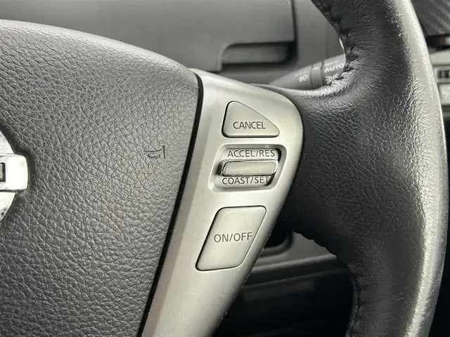 日産 セレナ ハイウェイスター 道央・札幌 2013(平25)年 8.3万km ブリリアントホワイトパール ・４WD/・純正メモリナビ/・フルセグTV/・CD/DVD/・Bluetooth/・パワースライドドア/・ETC/・クルーズコントロール/・プッシュスタート/・スマートキー/・純正エンジンスターター/・電格ミラー/・オートライト/・オートエアコン/・純正フロアマット/・純正ドアバイザー/・キセノンヘッドライト/・横滑り防止装置/・HIDヘッドライト/・フォグライト/・オートライト