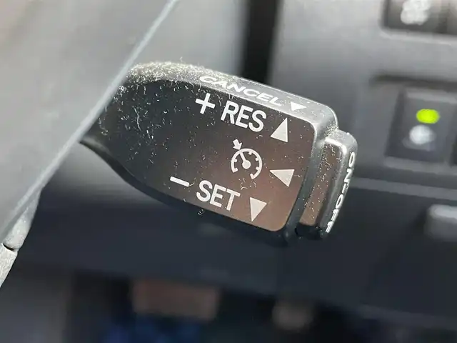 トヨタ ヴェルファイア 2．4Z ゴールデンアイズ 東京都 2013(平25)年 7.6万km ホワイトパールクリスタルシャイン 純正８型ナビ　/後席１１型モニター　/モデリスタエアロ　/電動リアゲート　/ハーフレザー　/両側電動ドア　/クルーズコントロール　/ビルトインＥＴＣ　/純正１８インチＡＷ　/社外１８インチＡＷ車載　/禁煙