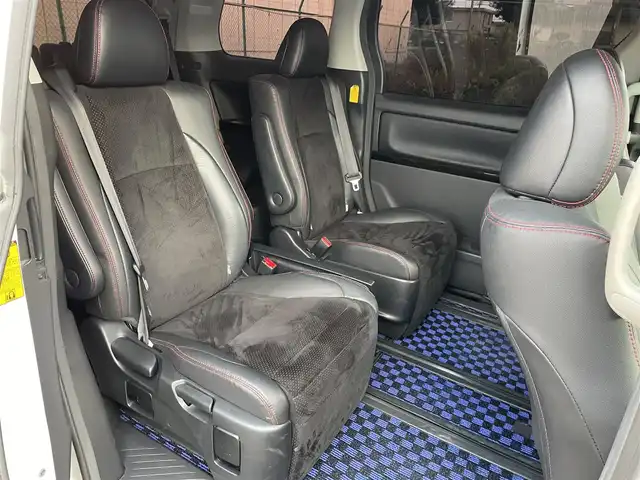 トヨタ ヴェルファイア 2．4Z ゴールデンアイズ 東京都 2013(平25)年 7.6万km ホワイトパールクリスタルシャイン 純正８型ナビ　/後席１１型モニター　/モデリスタエアロ　/電動リアゲート　/ハーフレザー　/両側電動ドア　/クルーズコントロール　/ビルトインＥＴＣ　/純正１８インチＡＷ　/社外１８インチＡＷ車載　/禁煙