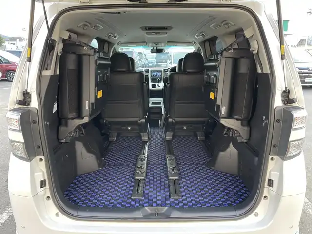 トヨタ ヴェルファイア 2．4Z ゴールデンアイズ 東京都 2013(平25)年 7.6万km ホワイトパールクリスタルシャイン 純正８型ナビ　/後席１１型モニター　/モデリスタエアロ　/電動リアゲート　/ハーフレザー　/両側電動ドア　/クルーズコントロール　/ビルトインＥＴＣ　/純正１８インチＡＷ　/社外１８インチＡＷ車載　/禁煙