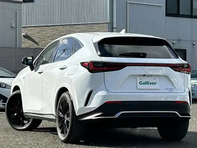 レクサス ＮＸ 350 Fスポーツ 宮城県 2023(令5)年 1.2万km ホワイトノーヴァガラスフレーク １オーナー//純正メモリナビ（フルセグＴＶ、ラジオ、ＢＴ）//純正ＡＷ//３６０°カメラ//ドラレコ//純正フロアマット//スペアキー//デジタルインナーミラー//ヘッドアップディスプレイ//追従型クルコン//レーンキープアシスト//ハンドルヒーター//ビルトインＥＴＣ２．０//ＢＳＭ//電動リアゲート//D・N席パワーシーター//D・N席シートヒーター　エアシート//置くだけ充電//ダウンヒルアシスト//横滑り防止//オートハイビーム//冬用ゴムタイヤ//プッシュスタート