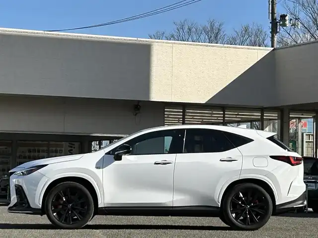 レクサス ＮＸ 350 Fスポーツ 宮城県 2023(令5)年 1.2万km ホワイトノーヴァガラスフレーク １オーナー//純正メモリナビ（フルセグＴＶ、ラジオ、ＢＴ）//純正ＡＷ//３６０°カメラ//ドラレコ//純正フロアマット//スペアキー//デジタルインナーミラー//ヘッドアップディスプレイ//追従型クルコン//レーンキープアシスト//ハンドルヒーター//ビルトインＥＴＣ２．０//ＢＳＭ//電動リアゲート//D・N席パワーシーター//D・N席シートヒーター　エアシート//置くだけ充電//ダウンヒルアシスト//横滑り防止//オートハイビーム//冬用ゴムタイヤ//プッシュスタート