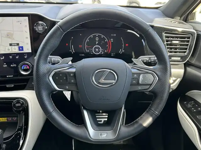 レクサス ＮＸ 350 Fスポーツ 宮城県 2023(令5)年 1.2万km ホワイトノーヴァガラスフレーク １オーナー//純正メモリナビ（フルセグＴＶ、ラジオ、ＢＴ）//純正ＡＷ//３６０°カメラ//ドラレコ//純正フロアマット//スペアキー//デジタルインナーミラー//ヘッドアップディスプレイ//追従型クルコン//レーンキープアシスト//ハンドルヒーター//ビルトインＥＴＣ２．０//ＢＳＭ//電動リアゲート//D・N席パワーシーター//D・N席シートヒーター　エアシート//置くだけ充電//ダウンヒルアシスト//横滑り防止//オートハイビーム//冬用ゴムタイヤ//プッシュスタート