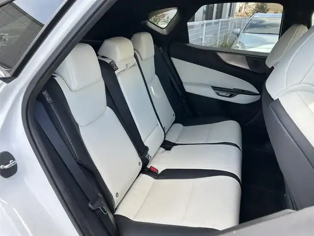 レクサス ＮＸ 350 Fスポーツ 宮城県 2023(令5)年 1.2万km ホワイトノーヴァガラスフレーク １オーナー//純正メモリナビ（フルセグＴＶ、ラジオ、ＢＴ）//純正ＡＷ//３６０°カメラ//ドラレコ//純正フロアマット//スペアキー//デジタルインナーミラー//ヘッドアップディスプレイ//追従型クルコン//レーンキープアシスト//ハンドルヒーター//ビルトインＥＴＣ２．０//ＢＳＭ//電動リアゲート//D・N席パワーシーター//D・N席シートヒーター　エアシート//置くだけ充電//ダウンヒルアシスト//横滑り防止//オートハイビーム//冬用ゴムタイヤ//プッシュスタート