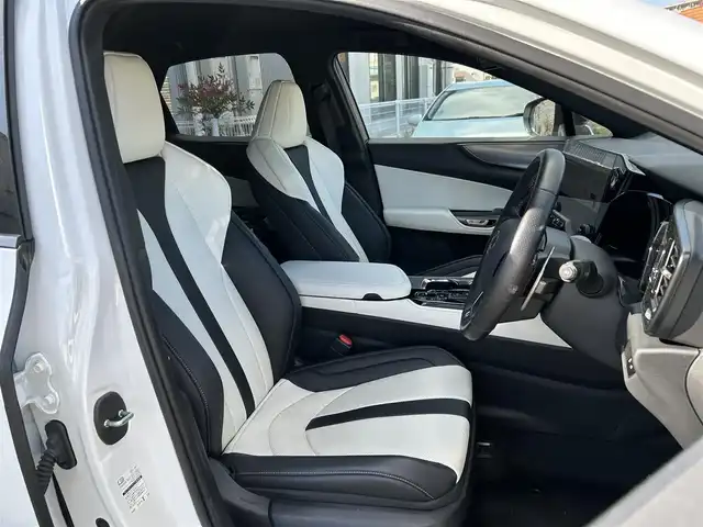 レクサス ＮＸ 350 Fスポーツ 宮城県 2023(令5)年 1.2万km ホワイトノーヴァガラスフレーク １オーナー//純正メモリナビ（フルセグＴＶ、ラジオ、ＢＴ）//純正ＡＷ//３６０°カメラ//ドラレコ//純正フロアマット//スペアキー//デジタルインナーミラー//ヘッドアップディスプレイ//追従型クルコン//レーンキープアシスト//ハンドルヒーター//ビルトインＥＴＣ２．０//ＢＳＭ//電動リアゲート//D・N席パワーシーター//D・N席シートヒーター　エアシート//置くだけ充電//ダウンヒルアシスト//横滑り防止//オートハイビーム//冬用ゴムタイヤ//プッシュスタート