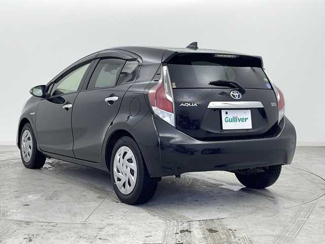 トヨタ アクア S スタイルブラック 宮城県 2017(平29)年 1.7万km ブラックマイカ 禁煙車/Toyota Safety Sense	/・プリクラッシュセーフティ/・レーンディパーチャーアラート/・オートマチックハイビーム/・先行車発進告知/純正ナビ/・BT.CD.DVD.SD.AUX/ワンセグTV/バックカメラ/プッシュスタート/スマートキー/ドライブレコーダー(F)/純正フロアマッド/社外15インチアルミホイール(夏)/【175/65/R15 残3mm】/アイドリングストップ/横滑り防止機能