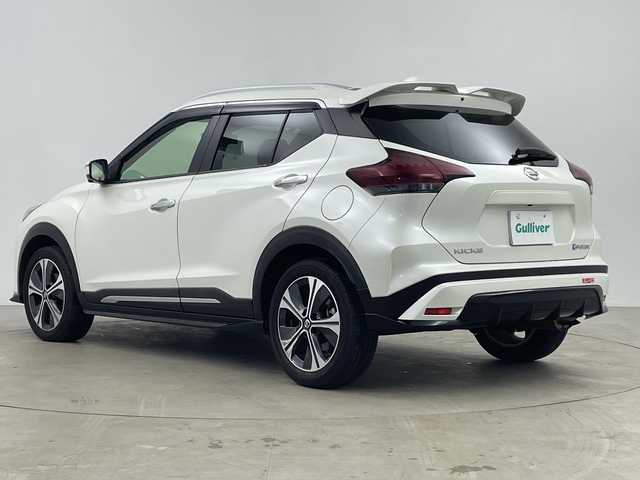 日産 キックス X 鹿児島県 2021(令3)年 5.3万km ブリリアントホワイトパール メーカーナビ/(BT/CD/DVD/AM/FM/フルセグTV)/ワンオーナー/アラウンドビューモニター/エマージェンシーブレーキ/プロパイロット/デジタルインナーミラー/電動パーキングブレーキ/オートホールド/オートマチックハイビーム/前後コーナーセンサー/レーンキープアシスト/バックカメラ/アイドリングストップ/ハーフレザーシート/ETC/スペアキー/純正フロアマット/革巻きステアリング/ステアリングスイッチ/純正LEDヘッドライト/保証書/取扱説明書