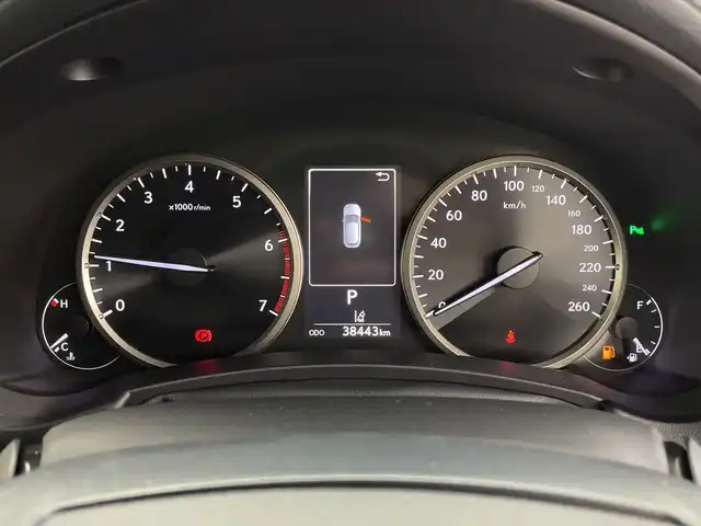 レクサス ＮＸ 300 Iパッケージ 鹿児島県 2019(平31)年 3.9万km プラチナムシルバーメタリック ・純正ナビ/・フルセグTV　BT/・パノラミックビューモニター/・バック フロントカメラ/・レーダークルコン/・合皮シート/・シートヒーター/・メモリー付きパワーシート/・パワーバックドア/・前後コーナーセンサー/・ブラインドスポットモニター/・3眼LEDライト/・パドルシフト/・ステアリングヒーター/・オートハイビーム/・ビルトインETC2.0