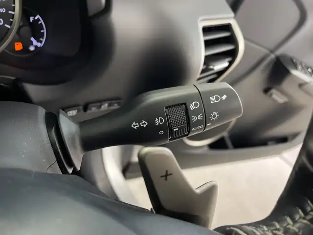 レクサス ＮＸ 300 Iパッケージ 鹿児島県 2019(平31)年 3.9万km プラチナムシルバーメタリック ・純正ナビ/・フルセグTV　BT/・パノラミックビューモニター/・バック フロントカメラ/・レーダークルコン/・合皮シート/・シートヒーター/・メモリー付きパワーシート/・パワーバックドア/・前後コーナーセンサー/・ブラインドスポットモニター/・3眼LEDライト/・パドルシフト/・ステアリングヒーター/・オートハイビーム/・ビルトインETC2.0