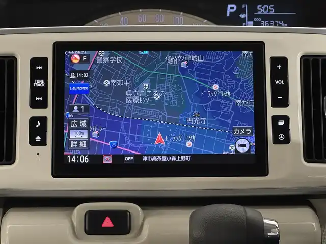 ダイハツ ムーヴ キャンバス X LTD メイクアッフ SA Ⅱ 三重県 2016(平28)年 3.7万km パールホワイトⅢ/ファインミントメタリック 2トーン ガソリン/FF/インパネCVT/純正 8インチナビ NSZN-X67D/（ｔV/CD/DVD/iPod/MEMORY MUSIC/SD/Bluetooth/FM/AM/USB/HDMI/ドラレコ）/パノラマモニター/両側パワースライドドア/ドライブレコーダー 前方 ナビ連動/ETC2.0/衝突回避システム スマートアシストII/・衝突回避支援ブレーキ機能/・衝突警報機能（対車両・対歩行者）/・先行車発進お知らせ機能/・誤発進抑制制御機能/・後方誤発進抑制制御機能/・車線逸脱警報機能/装備/・オートエアコン/・オートライト、ヘッドランプ自動消灯システム/・LEDフロントフォグランプ/・ステアリングリモコン/・ヘッドライトレベライザー/・プッシュスタート/・電動格納ドアミラー/・全席パワーウィンドウ/・パワーステアリング/・2トーン色 『パールホワイトIII/ファインミントメタリック 2トーン［XE7］』/・保/取/・予備スマートキーx1