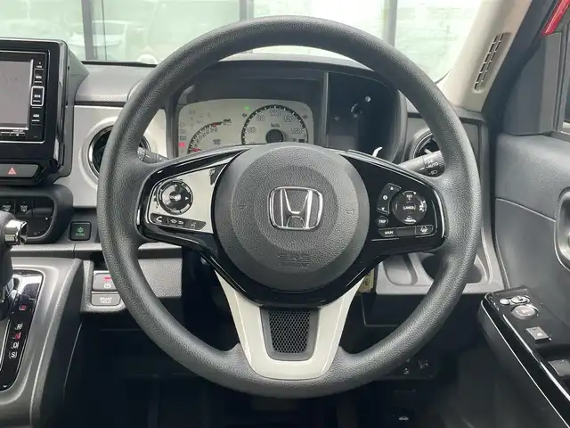 ホンダ Ｎ ＯＮＥ オリジナル 香川県 2021(令3)年 0.9万km フレームレッド 純正メモリナビ/(VXM-204VFi)/(フルセグTV/CD/DVD/Bluetooth/USB/SD/AUX/iPod)/バックカメラ/ホンダセンシング/クルーズコントロール追従走行有り/コーナーセンサー(後のみ)/横滑り防止装置/衝突被害軽減システム/レーンキープアシスト/純正ドライブレコーダー(前のみ)/ステアリングスイッチ/スマートキー/スペアキー1本