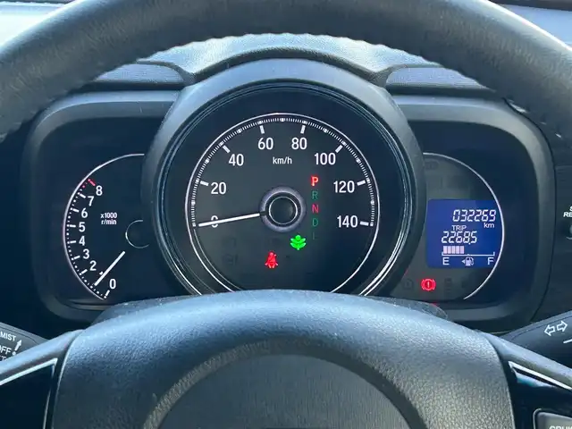 ホンダ Ｎ ＯＮＥ プレミアム 滋賀県 2018(平30)年 3.3万km プラチナホワイトパール ガソリン/2WD(FF)/CVT/7インチ純正ディスプレイオーディオ/(FM/AM/CD/ワンセグ/USB)/クルーズコントロール/バックカメラ/ETC/純正AW付きサマータイヤ積込み/電動格納ミラー/革巻きステアリング/ステアリングスイッチ/オートライト/キセノンライト/フロントフォグ/フルオートエアコン/プッシュスタート/スマートキー/USB端子/純正フロアマット