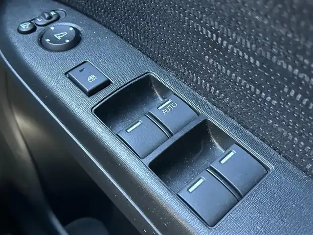 ホンダ Ｎ ＯＮＥ プレミアム 滋賀県 2018(平30)年 3.3万km プラチナホワイトパール ガソリン/2WD(FF)/CVT/7インチ純正ディスプレイオーディオ/(FM/AM/CD/ワンセグ/USB)/クルーズコントロール/バックカメラ/ETC/純正AW付きサマータイヤ積込み/電動格納ミラー/革巻きステアリング/ステアリングスイッチ/オートライト/キセノンライト/フロントフォグ/フルオートエアコン/プッシュスタート/スマートキー/USB端子/純正フロアマット