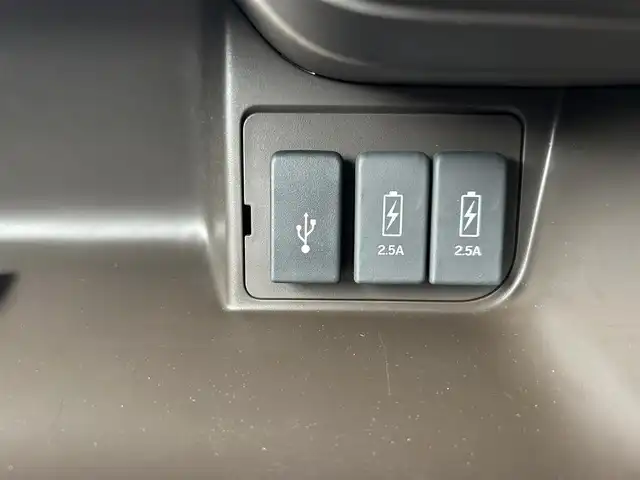 ホンダ Ｎ ＢＯＸ L ターボ 愛媛県 2023(令5)年 1.5万km プラチナホワイトパール 純正ナビ（SD/DVD/バックカメラ/Bluetooth）/純正アルミホイール14/純正フロアマット/両側パワースライドドア/ABS/横滑り防止装置/コーナーセンサー/レーンアシスト/オートライト/衝突被害軽減システム/ダブル＋サイドエアバック/カーテンエアバック/ETC/LEDライト