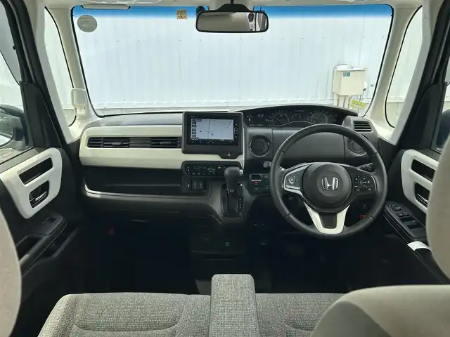 ホンダ Ｎ ＢＯＸ L ターボ 愛媛県 2023(令5)年 1.5万km プラチナホワイトパール 純正ナビ（SD/DVD/バックカメラ/Bluetooth）/純正アルミホイール14/純正フロアマット/両側パワースライドドア/ABS/横滑り防止装置/コーナーセンサー/レーンアシスト/オートライト/衝突被害軽減システム/ダブル＋サイドエアバック/カーテンエアバック/ETC/LEDライト