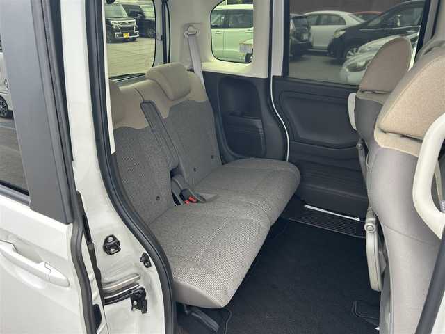 ホンダ Ｎ ＢＯＸ L ターボ 愛媛県 2023(令5)年 1.5万km プラチナホワイトパール 純正ナビ（Bluetooth/SD/CD/DVD/フルセグTV)/バックカメラ/前後ドライブレコーダー/両側パワースライドドア/ETC/Honda SENSING/衝突軽減ブレーキ（CMBS）/誤発進抑制機能/歩行者事故低減ステアリング/路外逸脱抑制機能/渋滞追従機能付アダプティブクルーズコントロール（ACC）/車線維持支援システム（LKAS）/先行車発進お知らせ機能/標識認識機能/後方誤発進抑制機能/LEDヘッドライト/オートマチックハイビーム/純正フロアマット/プッシュスタート/スマートキー