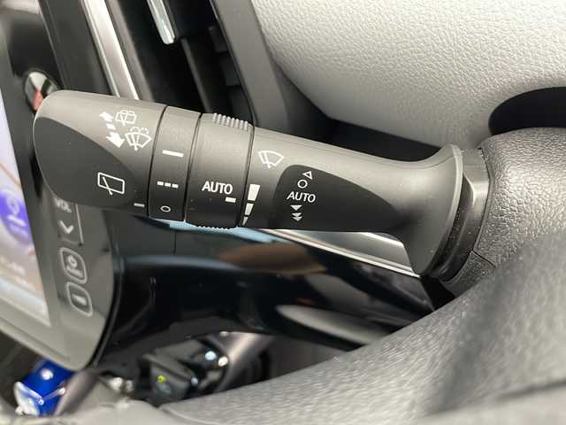 トヨタ プリウス A プレミアム　ツーリングセレ 長野県 2019(令1)年 6.7万km スティールブロンドM 4WD/JBLプレミアムサウンド/純正メモリナビ&フルセグTV&USB&BT/トヨタセーフティセンス/アダプティブクルーズコントロール/レーンディパーチャーアラート/プリクラッシュセーフティ/クリアランスソナー/ヘッドアップディスプレイ/ブラインドスポットモニター/オートマチックハイビーム/社外前後ドライブレコーダー/前席エアシート/前席シートヒーター/運転席パワーシート/ステアリングスイッチ/全方位カメラ/ビルトインETC2.0/LEDヘッドライト/オートライト/電動格納ミラー/ウィンカーミラー/純正17インチAW装着/純正フロアマット/プッシュスタート/スマートキー