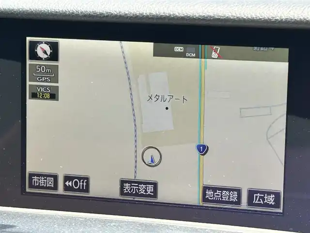 レクサス ＩＳ 200t Fスポーツ 滋賀県 2015(平27)年 6.6万km ホワイトノーヴァガラスフレーク 禁煙車/マークレビンソンプレミアムサラウンドシステム/純正ナビ/【CD/DVD/Bluetooth/AUX】/バックカメラ/ビルトインＥＴＣ/ムーンルーフ/ＴＲＤエアロ/革スポーツシートセット/・ベンチレーション/・ポジションメモリー/・メモリー付電動チルト/テレスコピックステアリング/・SRSエアバッグ（後席サイド）/・ドアミラーメモリー機能/ミリ派レーダー式プリクラッシュセーフティシステム/レーダークルーズコントロール/レーンディパーチャーアラート/オートマチックハイビーム/クリアランスソナー/ブラインドスポットモニター/ＬＥＤヘッドランプ/寒冷地仕様/・ヘッドランプクリーナー/・ＬＥＤリアフォグランプ/・デアイサー/ステアリングヒーター/シートヒーター/【Ｆ】エンブレム付革巻きステアリング