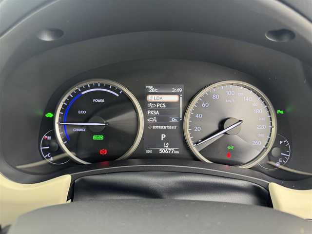 レクサス ＮＸ 300h ブラックシークエンス 愛知県 2019(平31)年 5.2万km ソニッククォーツ 純正ナビ/（フルセグ、CD、DVD、Bluetooth）/Bカメラ/左サイドカメラ/BSM/100V電源/ETC2.0/シートヒーター/ハンドルヒーター/本革シート/パワーバックドア/衝突軽減ブレーキ/レーンキープアシスト/LEDヘッドライト/パドルシフト/オートハイビーム/オートライト/スマートキー/ドラレコ前方