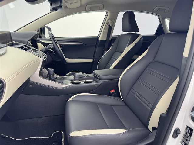 レクサス ＮＸ 300h ブラックシークエンス 愛知県 2019(平31)年 5.2万km ソニッククォーツ 純正ナビ/（フルセグ、CD、DVD、Bluetooth）/Bカメラ/左サイドカメラ/BSM/100V電源/ETC2.0/シートヒーター/ハンドルヒーター/本革シート/パワーバックドア/衝突軽減ブレーキ/レーンキープアシスト/LEDヘッドライト/パドルシフト/オートハイビーム/オートライト/スマートキー/ドラレコ前方