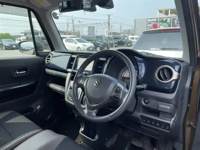 スズキ ハスラー Jスタイル Ⅲ ターボ 大阪府 2018(平30)年 6.7万km ブレイブカーキパール/スチールシルバー 禁煙車/社外ナビ/AM/FM/CD/DVD/衝突軽減ブレーキ/クルーズコントロール/パドルシフト/アイドリングストップ/シートヒーター/ハーフレザー/フロアマット/HID/プッシュスタート/ルーフレール/純正アルミホイール