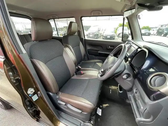 スズキ ハスラー Jスタイル Ⅲ ターボ 大阪府 2018(平30)年 6.7万km ブレイブカーキパール/スチールシルバー 禁煙車/社外ナビ/AM/FM/CD/DVD/衝突軽減ブレーキ/クルーズコントロール/パドルシフト/アイドリングストップ/シートヒーター/ハーフレザー/フロアマット/HID/プッシュスタート/ルーフレール/純正アルミホイール