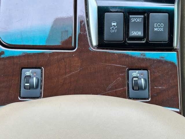 トヨタ マークＸ PREMIUM 茨城県 2013(平25)年 4.5万km ホワイトパールクリスタルシャイン 純正ナビ/フルセグ再生可/レーダークルーズコントロール/コーナーセンサー/バックカメラ/ハーフレザーシート/パワーシート/シートヒーター/ビルトインETC/純正16インチAW/純正フロアマット