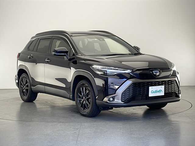 トヨタ カローラ クロス ハイブリッド Z 長野県 2022(令4)年 1.9万km スパークリングブラックパールクリスタルシャイン 4WD/純正ディスプレイオーディオ/バックカメラ/衝突軽減ブレーキ/レーンキープアシスト/レーダークルーズコントロール/ロードサインアシスト/先行車発進機能/前後コーナーセンサー/前席シートヒーター/D席パワーシート/ハーフレザーシート/ビルトインETC/純正エンジンスターター/ステアリングスイッチ/フロントフォグ/純正ドアバイザー/電動ホールド/オートホールド/オートライト/オートハイビーム/電格ミラー/スマートキー/スペアキー
