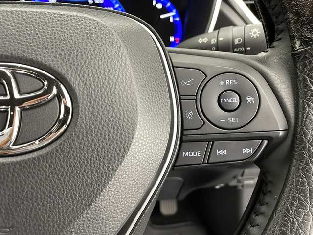 トヨタ カローラ クロス ハイブリッド Z 長野県 2022(令4)年 1.9万km スパークリングブラックパールクリスタルシャイン 4WD/純正ディスプレイオーディオ/バックカメラ/衝突軽減ブレーキ/レーンキープアシスト/レーダークルーズコントロール/ロードサインアシスト/先行車発進機能/前後コーナーセンサー/前席シートヒーター/D席パワーシート/ハーフレザーシート/ビルトインETC/純正エンジンスターター/ステアリングスイッチ/フロントフォグ/純正ドアバイザー/電動ホールド/オートホールド/オートライト/オートハイビーム/電格ミラー/スマートキー/スペアキー