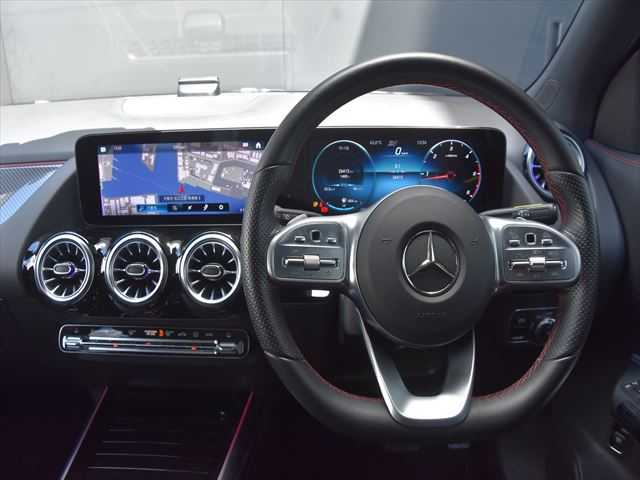 メルセデス・ベンツ ＧＬＡ２００ｄ 4マチック AMGライン 和歌山県 2021(令3)年 2.7万km 黒 パノラマルーフ/ACC/BSM/LKA/アンビエントライト/360度カメラ/19インチアルミ/ナビ　TV　BT/レーダーセフティ/ハーフレザー　シートヒーター