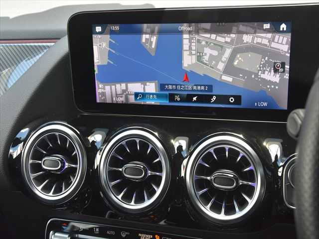 メルセデス・ベンツ ＧＬＡ２００ｄ 4マチック AMGライン 和歌山県 2021(令3)年 2.7万km 黒 パノラマルーフ/ACC/BSM/LKA/アンビエントライト/360度カメラ/19インチアルミ/ナビ　TV　BT/レーダーセフティ/ハーフレザー　シートヒーター