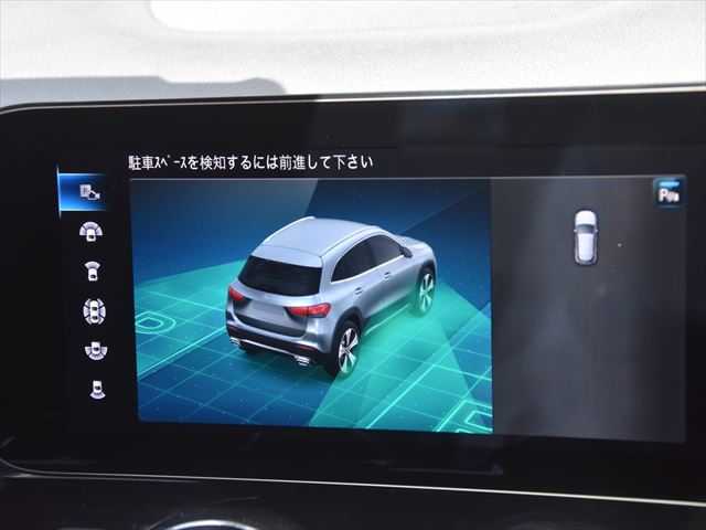 メルセデス・ベンツ ＧＬＡ２００ｄ 4マチック AMGライン 和歌山県 2021(令3)年 2.7万km 黒 パノラマルーフ/ACC/BSM/LKA/アンビエントライト/360度カメラ/19インチアルミ/ナビ　TV　BT/レーダーセフティ/ハーフレザー　シートヒーター