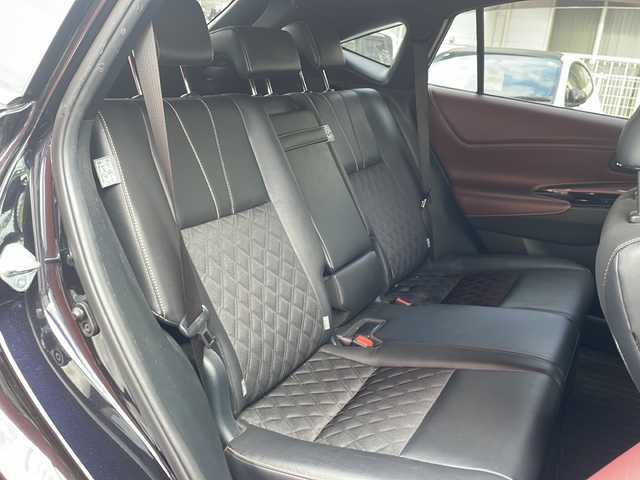 トヨタ ハリアー プレミアム 宮崎県 2017(平29)年 9.6万km スパークリングブラックパールクリスタルシャイン 純正ＳＤナビ　NSZT-Y66T/（ＢＴ/ＣＤ/ＤＶＤ/ＦＭ/ＡＭ/フルセグ)　/レーダークルーズコントロール　/バックカメラ　/オートライト　/オートハイビーム　/レーンキープアシスト　/パワーシートＤ席　/純正ＥＴＣ　/純正アルミホイール/純正フロアマット/横滑り防止装置/電動リアゲート