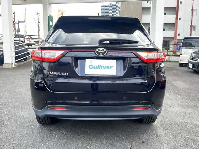 トヨタ ハリアー プレミアム 宮崎県 2017(平29)年 9.6万km スパークリングブラックパールクリスタルシャイン 純正ＳＤナビ　NSZT-Y66T/（ＢＴ/ＣＤ/ＤＶＤ/ＦＭ/ＡＭ/フルセグ)　/レーダークルーズコントロール　/バックカメラ　/オートライト　/オートハイビーム　/レーンキープアシスト　/パワーシートＤ席　/純正ＥＴＣ　/純正アルミホイール/純正フロアマット/横滑り防止装置/電動リアゲート