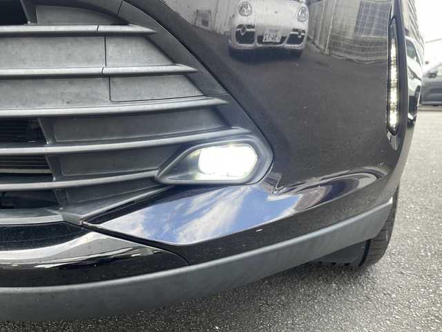 トヨタ ハリアー プレミアム 宮崎県 2017(平29)年 9.6万km スパークリングブラックパールクリスタルシャイン 純正ＳＤナビ　NSZT-Y66T/（ＢＴ/ＣＤ/ＤＶＤ/ＦＭ/ＡＭ/フルセグ)　/レーダークルーズコントロール　/バックカメラ　/オートライト　/オートハイビーム　/レーンキープアシスト　/パワーシートＤ席　/純正ＥＴＣ　/純正アルミホイール/純正フロアマット/横滑り防止装置/電動リアゲート