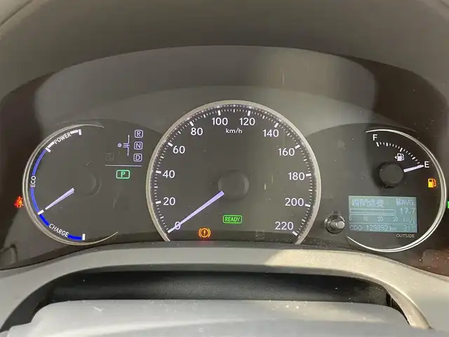 レクサス ＣＴ 200h バージョンC 宮崎県 2015(平27)年 13万km ソニッククォーツ 純正ナビ/(AM.FM.Bluetooth.CD.DVD.AUX)/フルセグTV/バックカメラ/ETC/コーナーセンサー/クルーズコントロール/オートエアコン/オートライト/パワーシート/電格ミラー/パドルシフト/衝突軽減ブレーキ/横滑り防止機能/パワーステアリング/パワーウィンドウ/スマートキー