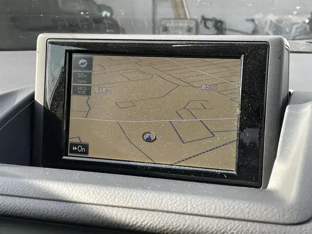 レクサス ＣＴ 200h バージョンC 宮崎県 2015(平27)年 13万km ソニッククォーツ 純正ナビ/(AM.FM.Bluetooth.CD.DVD.AUX)/フルセグTV/バックカメラ/ETC/コーナーセンサー/クルーズコントロール/オートエアコン/オートライト/パワーシート/電格ミラー/パドルシフト/衝突軽減ブレーキ/横滑り防止機能/パワーステアリング/パワーウィンドウ/スマートキー