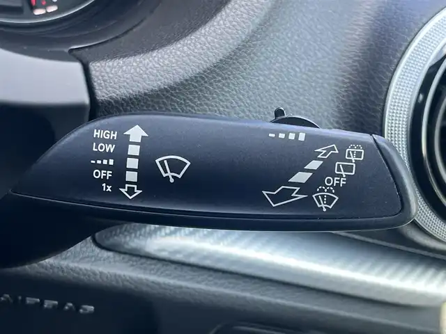 アウディ ＲＳ３ スポーツバック 静岡県 2015(平27)年 4.1万km パンサーブラッククリスタルエフェクト サンルーフ/レザーシート/BSM/BANG&OLUFSEN/MMI/(CD/DVD/BT/フルセグ)/バックカメラ /ACC/パーキングアシスト/シートヒーター/スマートキー/ETC/ドライブレコーダー/純正フロアマット/純正19インチアルミホイール