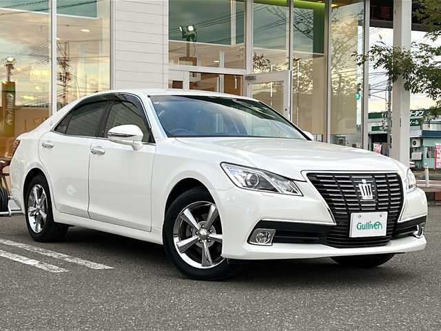 トヨタ クラウン ロイヤル ロイヤルサルーン G i－Four 秋田県 2014(平26)年 5.3万km ホワイトパールクリスタルシャイン 純正メモリナビ/Bluetooth、CD、フルセグTV/バックカメラ/前後ドライブレコーダー/前席パワーシート/社外17インチAW/HIDライト/スペアキー