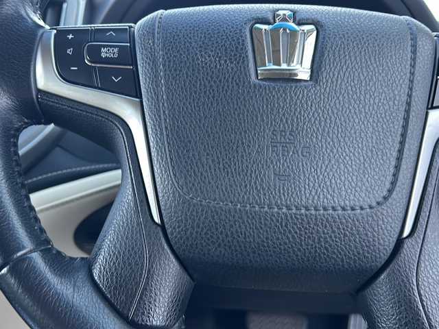 トヨタ クラウン ロイヤル ロイヤルサルーン G i－Four 山形県 2014(平26)年 5.3万km ホワイトパールクリスタルシャイン 禁煙車/4WD/プリクラッシュセーフティセンス/横滑り防止装置/クリアランスソナー/前後コーナーセンサー/バックカメラ/クルーズコントロール/前後ドライブレコーダー/純正メモリナビ/（Bluetooth/フルセグ/AM/FM/DVD/USB)/テレビキャンセラー/nanoe/ステアリングスイッチ/全席パワーシート/D席メモリー付きシート/純正フロアマット/ビルトインETC/スマートキー×２/ウィンカーミラー/電動格納ミラー/オートマチックハイビーム/HIDヘッドライト/社外アルミホイール/取扱説明書/記録簿